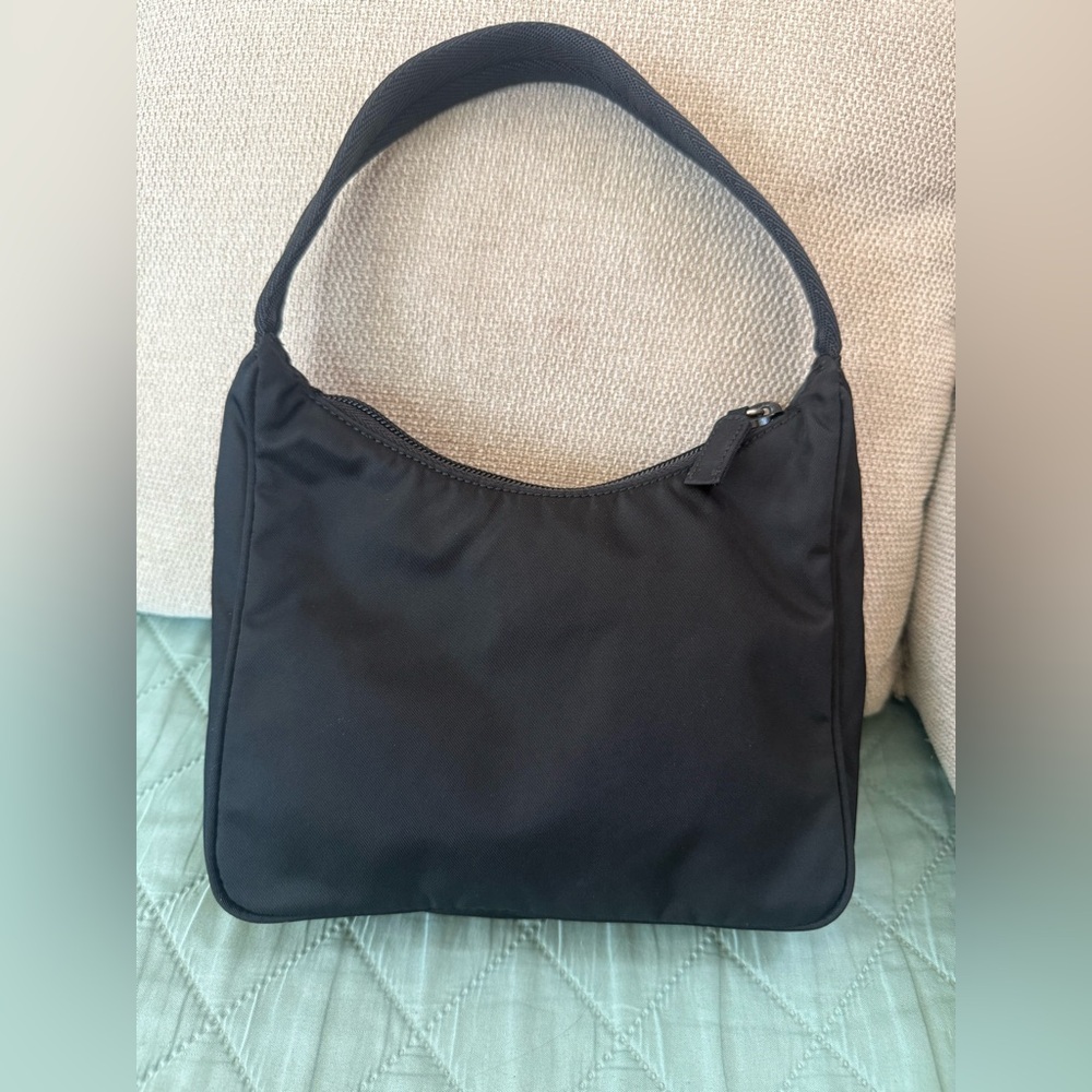 Prada Re-Edition 2000 Nylon Mini Bag - Picture 4 of 11